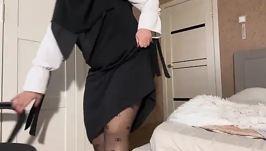 Stepmom Shows Pantyhose to Stepson