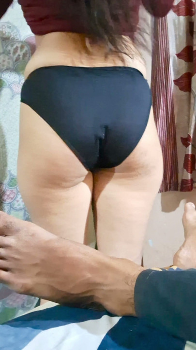 Teachers like her big pussy fucking hard and like her boyfriend see her pussy | Clip 1