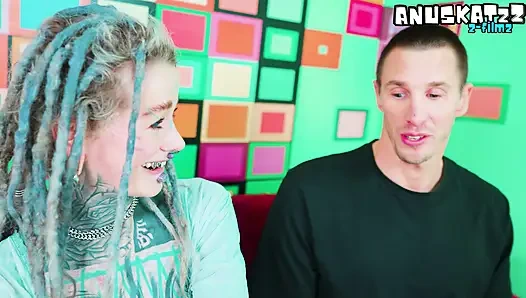 Bintang bokep alt lagi asik nyepong kontol besar pria kulit putih di sofa ruangan casting - atm, sepong kontol sampai dicrot di muka