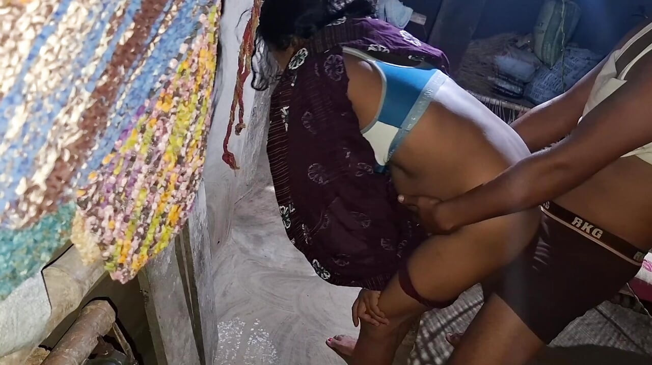 Nepalilainen vaimo nai aviomiehen kanssa