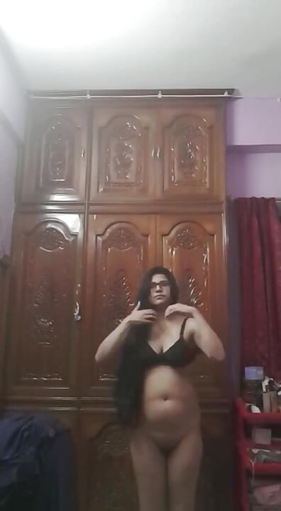 Dr Sadia Making a Nude Video for My Followers