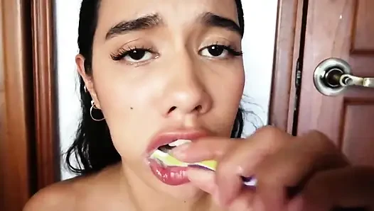 Sikat gigi muncrat paling menjijikkan yang pernah ada!