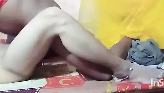 Desi indian bhabhi ki hord chudai  padosi ne ki