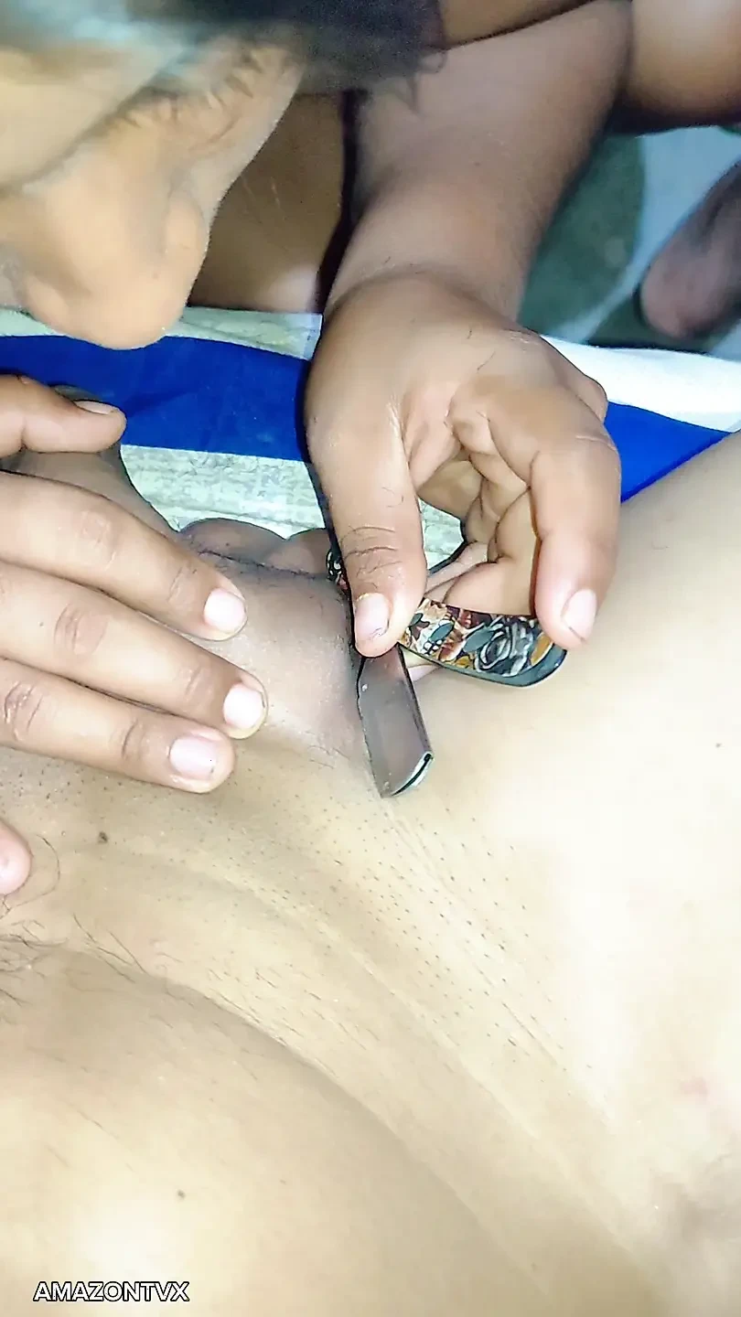 我的邻居刮我的小鸡巴