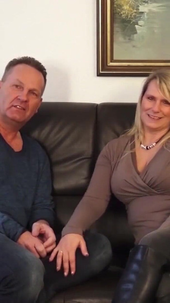 Powerful moment from "Notgeile MILF und Ihr erstes Sandwich"