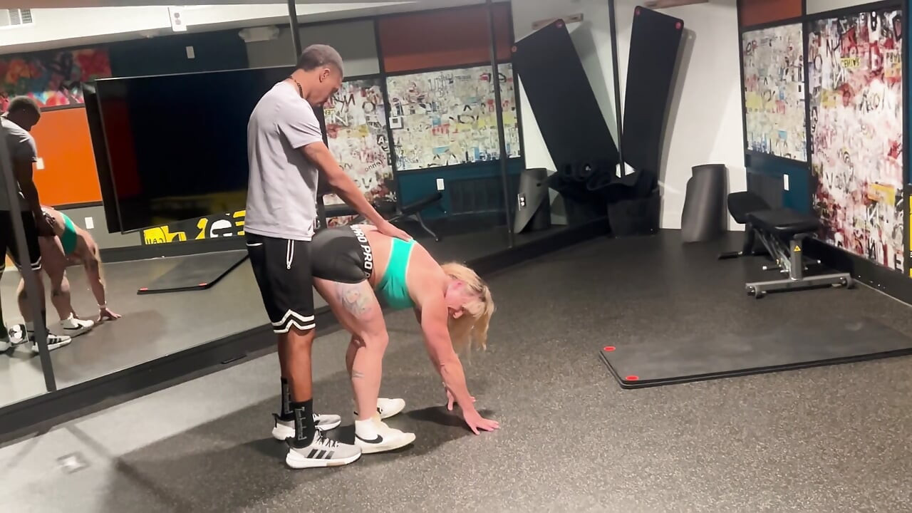 Stretch Her Out