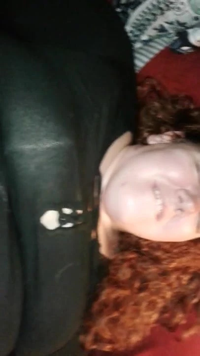 me fucking chrissys pussy