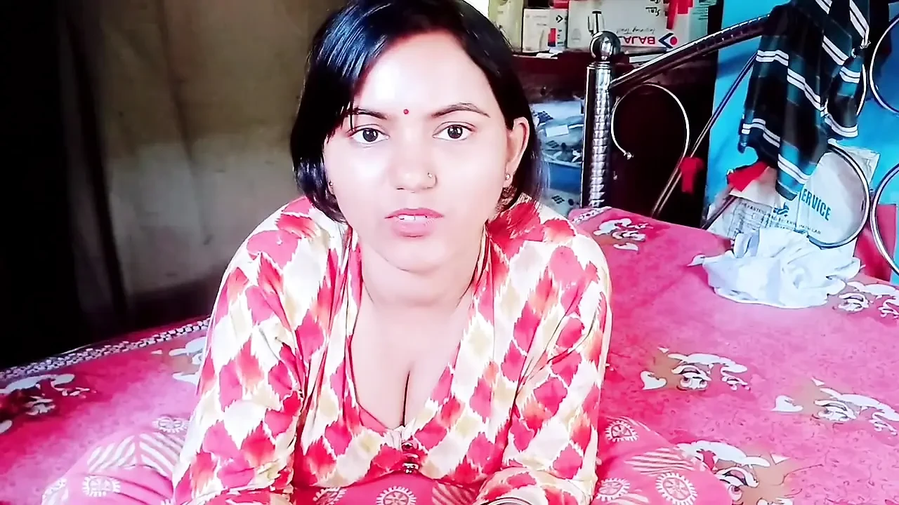 She Flirted And Cheated On Her Husband On Vacation With A Stranger Guy, But She Is So Beautiful