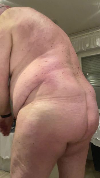 I fat pig show my ass cunt