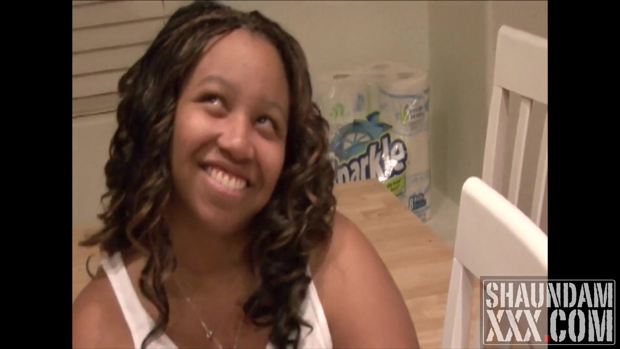 大奶子isabelle吮吸精液