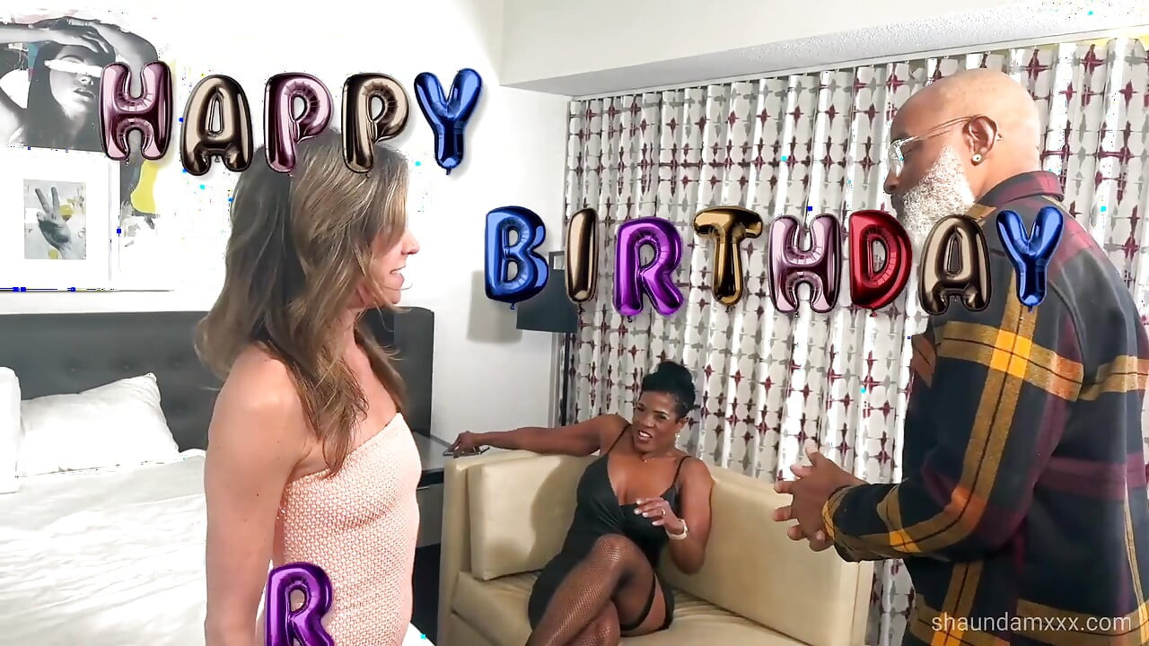 Feliz aniversário raven