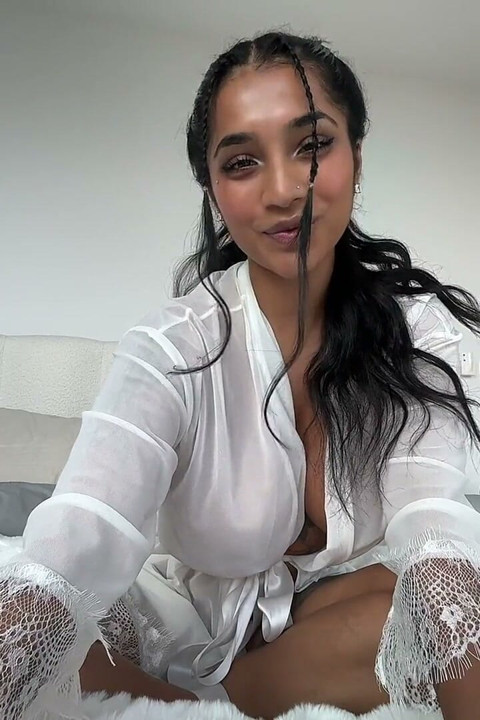 Cum on My Face While I Look Into Your Eyes- Yasmina Khan Talks Dirty