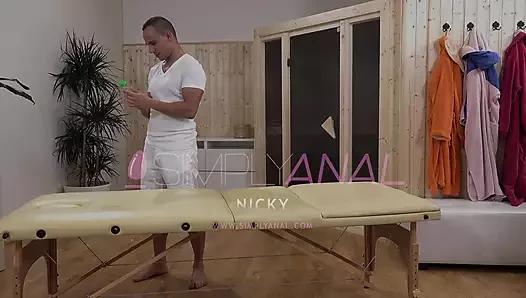 Simply porn video – Nikki W by Simply Anal