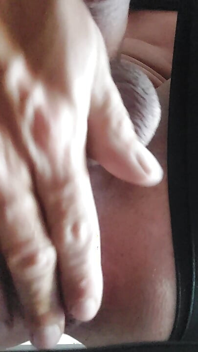 Her ass is really very greedy greedy dilatation anal butt plug speculum insertion big dildo huge deep insertion