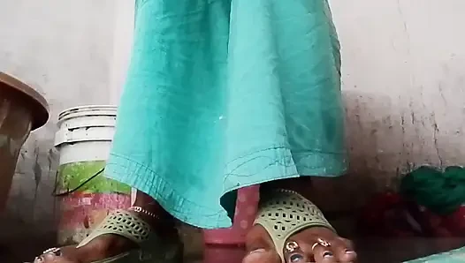 Desi 25-year-old horny village girl Geeta Bhabhi masturbation video, Gee...