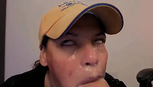 Yumruk lanet olsun ağzımı sert