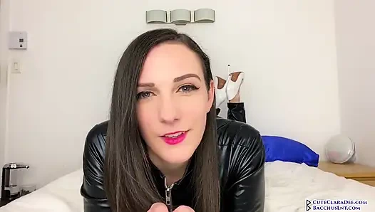 Clara Dee делает заботливую, чувственную инструкцию по поедательной сперме - игра инструкции по дрочке