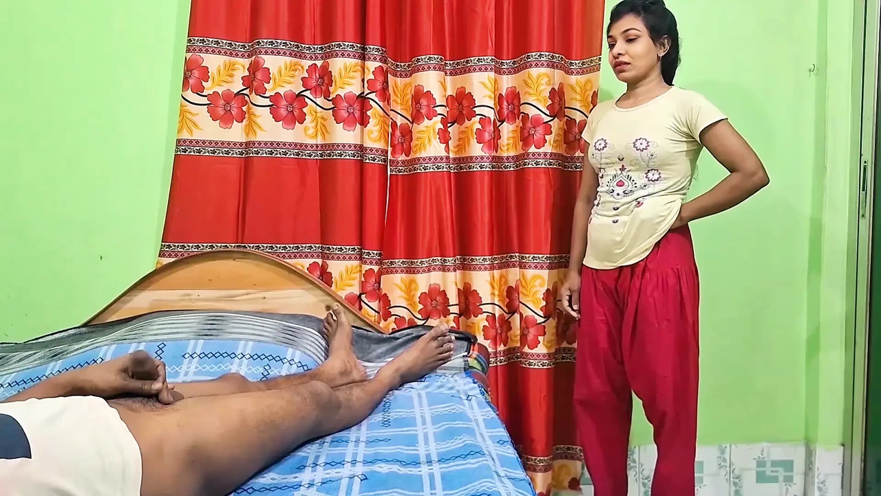 Stepbrother had sex with stepsister in the bedroom, Desi xvideos