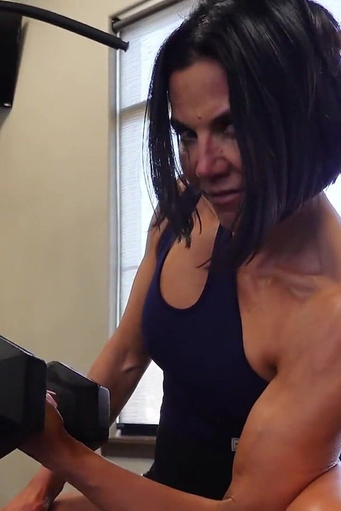 Fitness Chick Flexing! Custom Clip