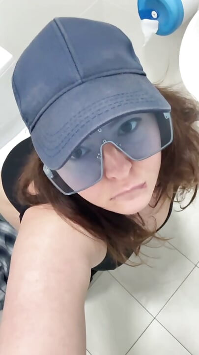 Solo girl public masturbation