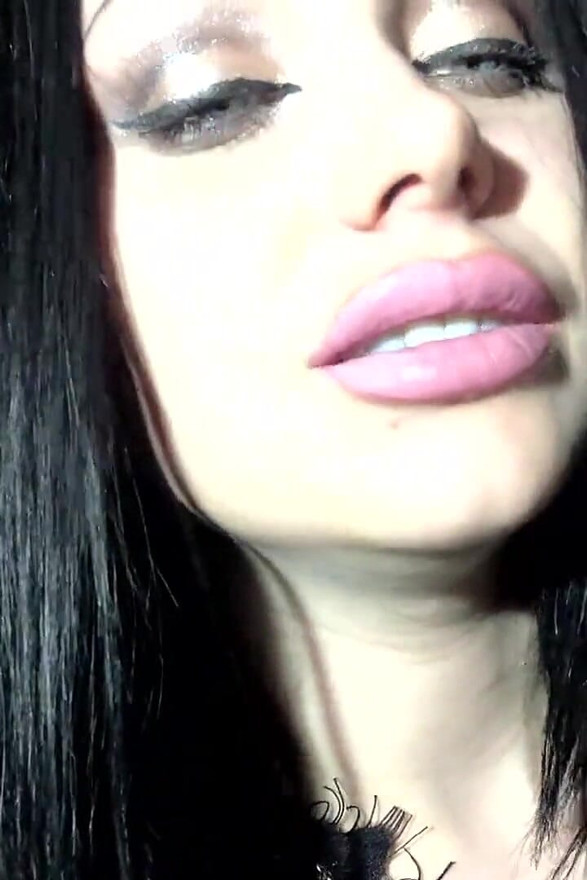 You Will Give Eveything for My Big Sexy Lips