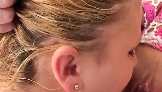 Lesbische pisse schlucken, top-mädchen und liter pisse