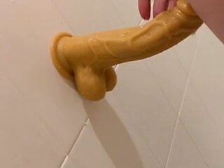 yapay penis içinde duş