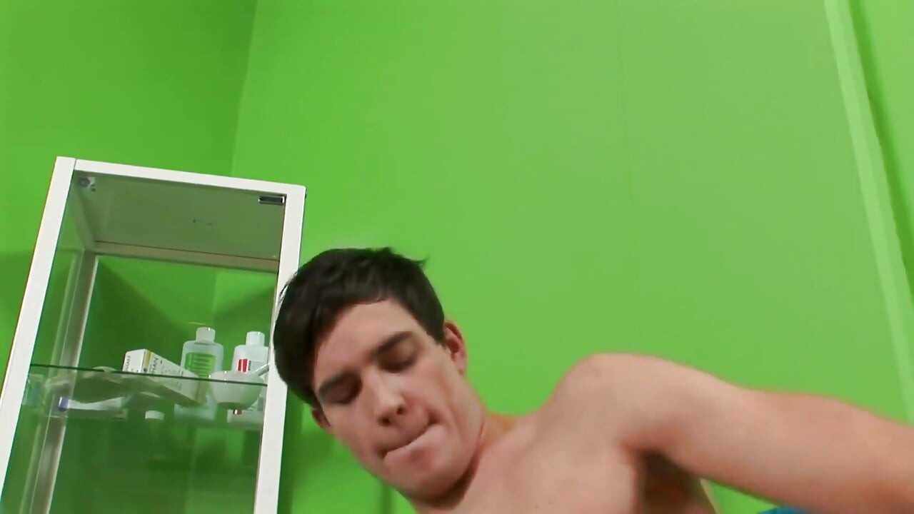 Exclusive video Bareback: Intense anal sex in a horny doctor's office