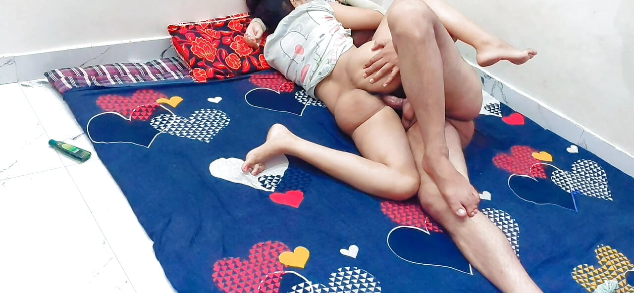 Desi indian horny girl fucking with devar