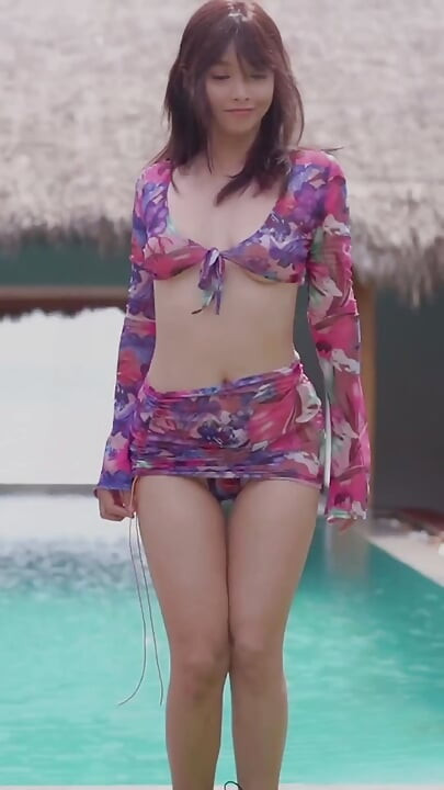 [Versión móvil] Fuente de la piscina