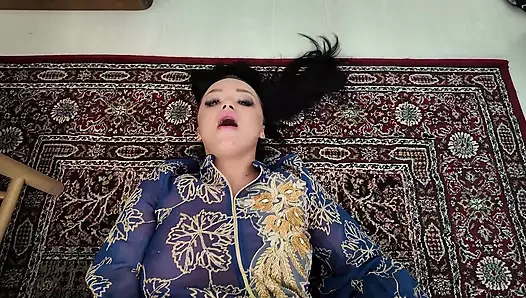 Tante seksi arab yang sudah menikah dientot habis-habisan sama kontol besar pria kulit hitam