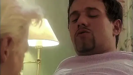 Das Paar Schaut Gerne Zu Und Imitiert