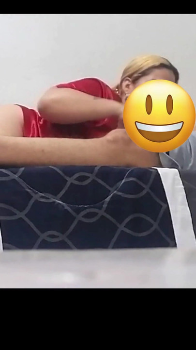 Cantik Pantat Besar Pirang