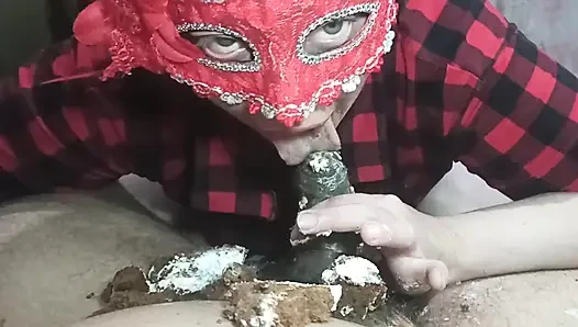 I play extreme with food with my husband: I lick cake and swallow his milk.