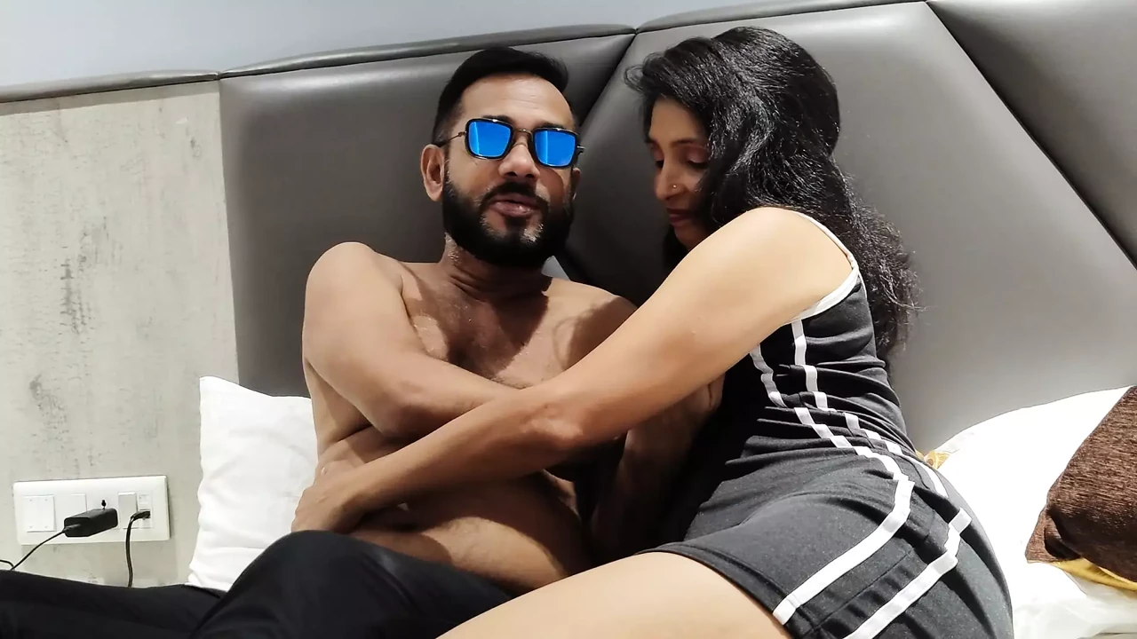 A man Cheated desi girl caused himself as blind..