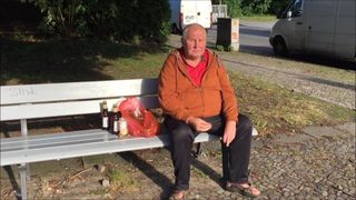 Abuelo en el parque