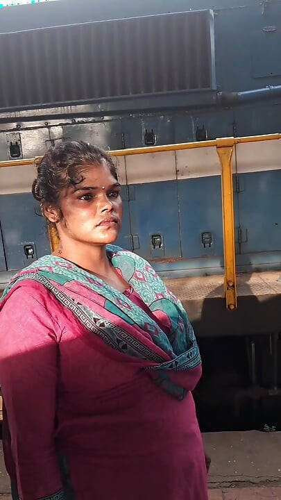 Stepsister Enjoy Sex in Farm, Indian Village Sex in Farm