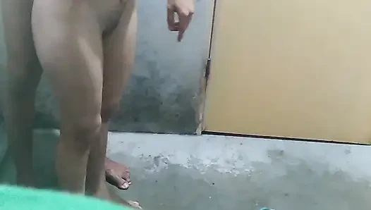 Seks hardcore gadis india dengan kulit kecokelatan