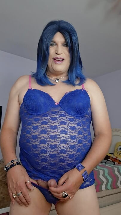 Video for my friend from flickr, Roger! He loves my butt!