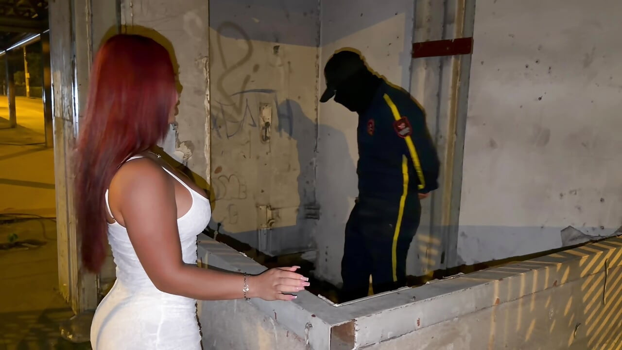 I got naughty at the bus station in Bucaramanga and the guard caught me