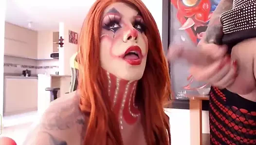 Pennywise  Duo tranny tug and suck for Halloween special