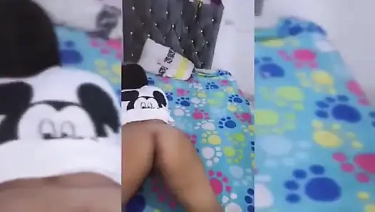 Cewek semok kolombia rambut cokelat lagi asik tetangganya sendiri!!