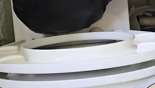 Tuvalette aşağılama