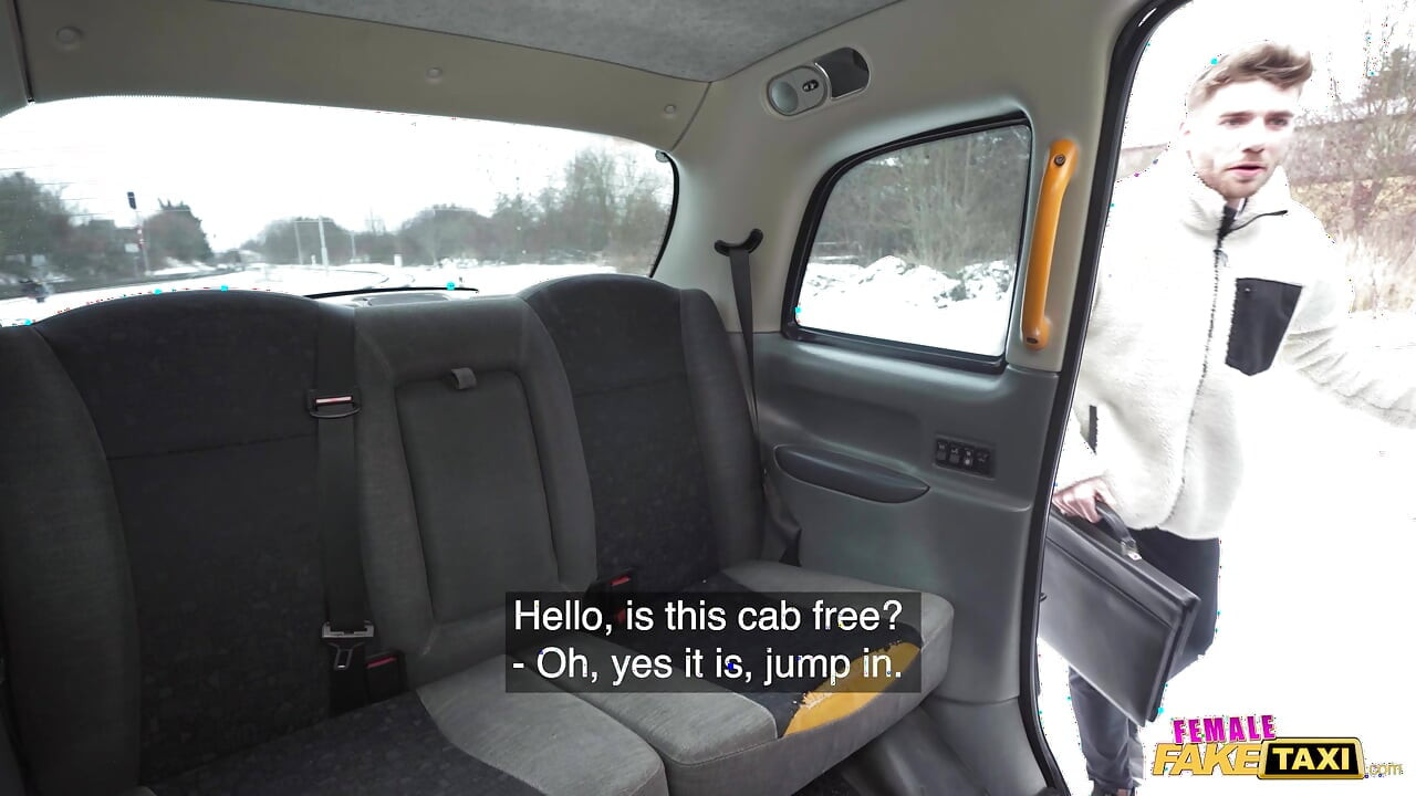Tôi bị một người mẫu nam cương cứng đụ - Taxi giả nữ