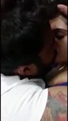 Горячая поцелуй, бхабхи