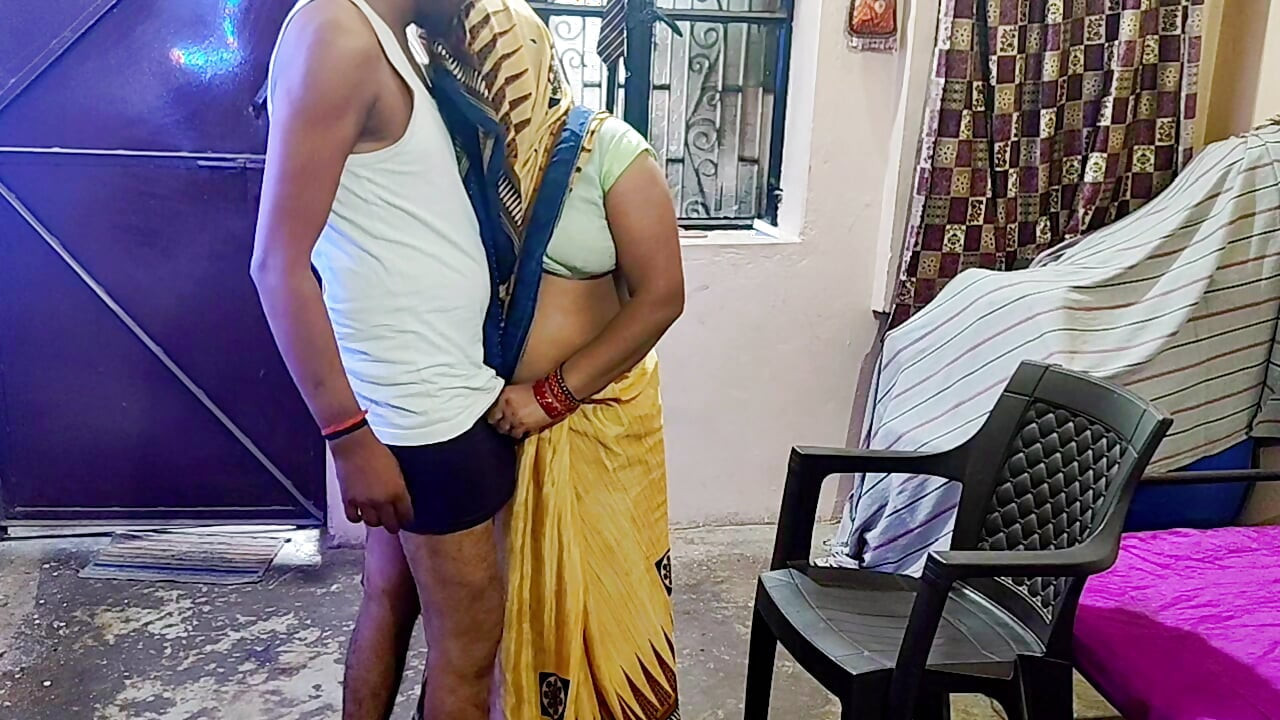 Indian Desi mom's fuking neighbour boy's