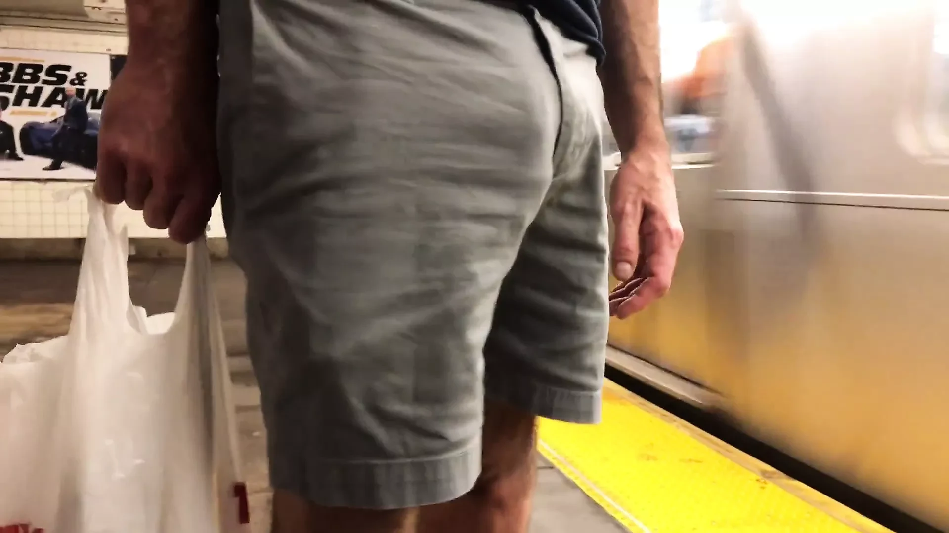 hot macho jerks off in the subway