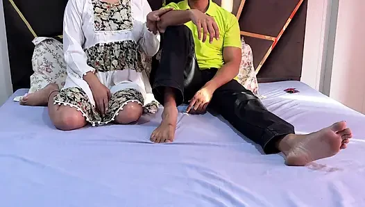 Sali manipuliert, wie sie ihre ehefrau ist und von seinem jija ji desi dorfmädchen hart gefickt