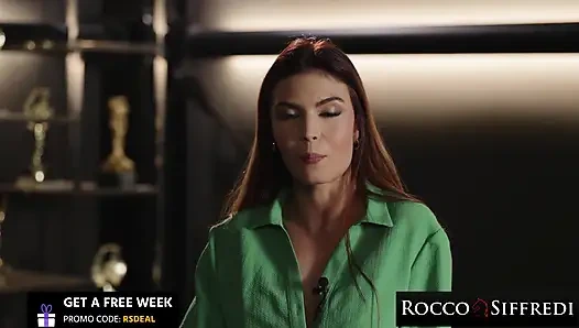 Rocco siffredi - ateşli hatun büyük yaraklı patron tarafından anal sikiliyor