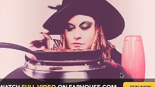 Yumuşak etini boğazıma atmadan önce domuz itirafı